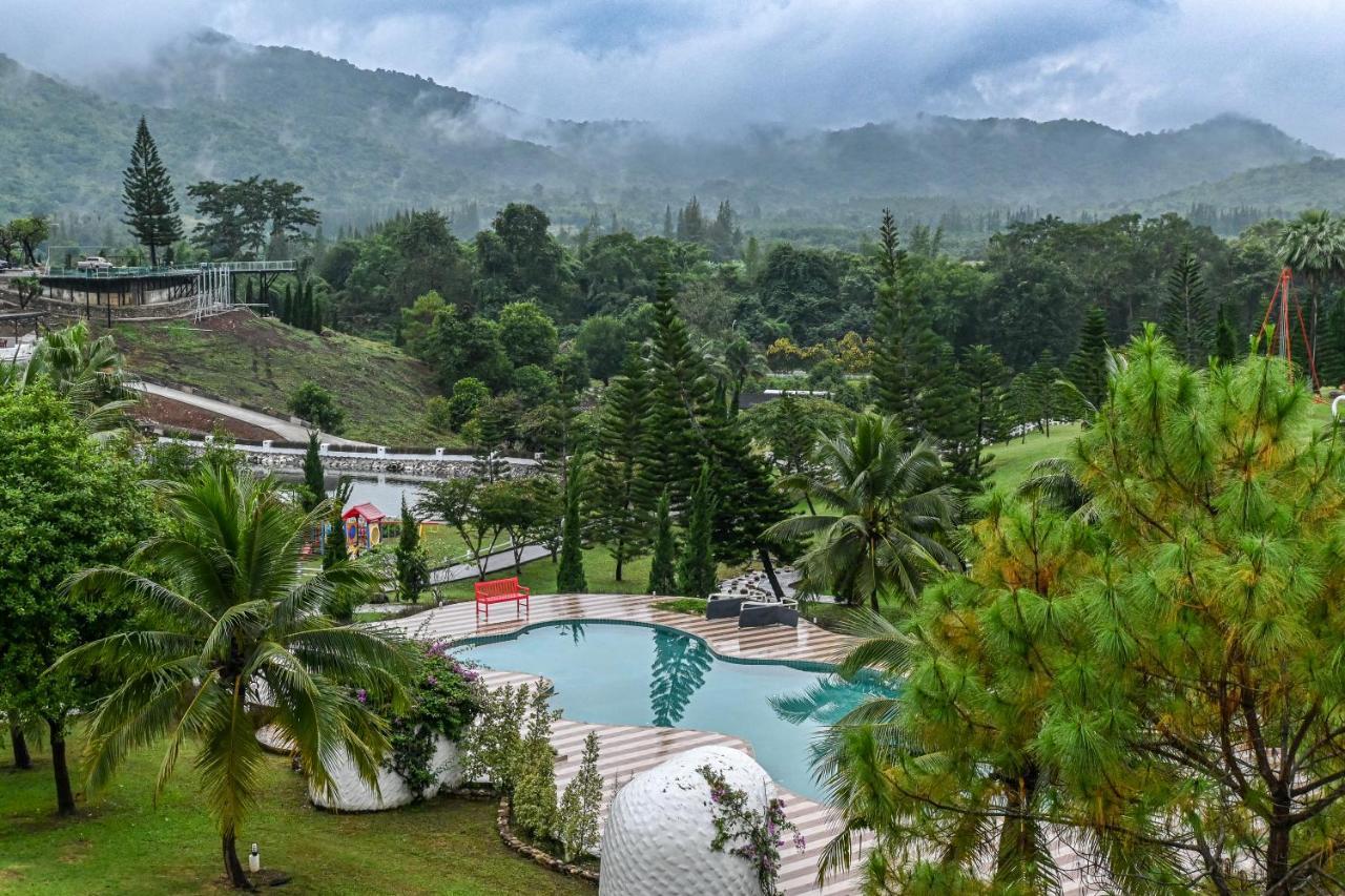 Swiss Valley Hip Resort Suan Phueng Exterior foto