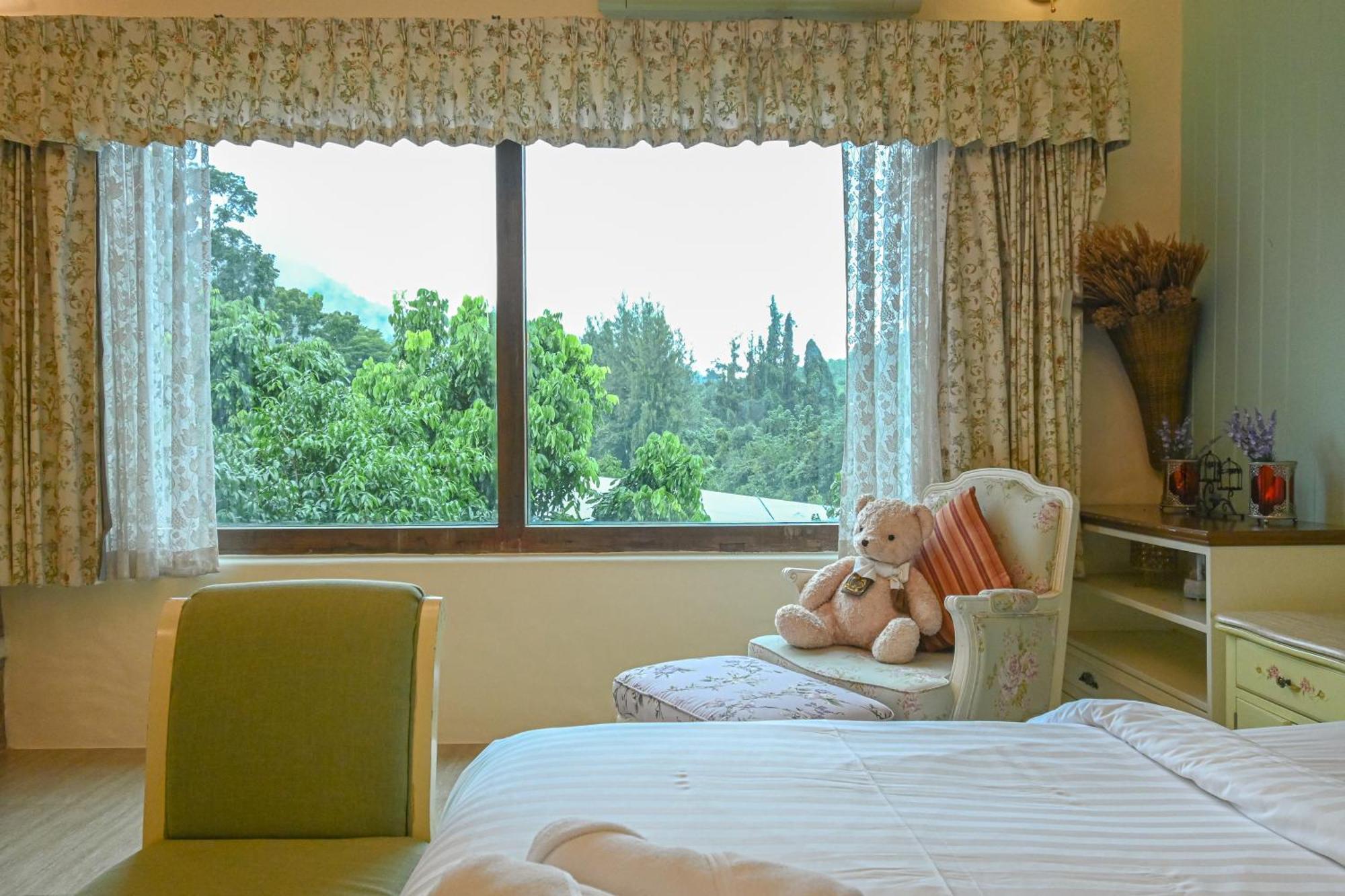 Swiss Valley Hip Resort Suan Phueng Habitación foto