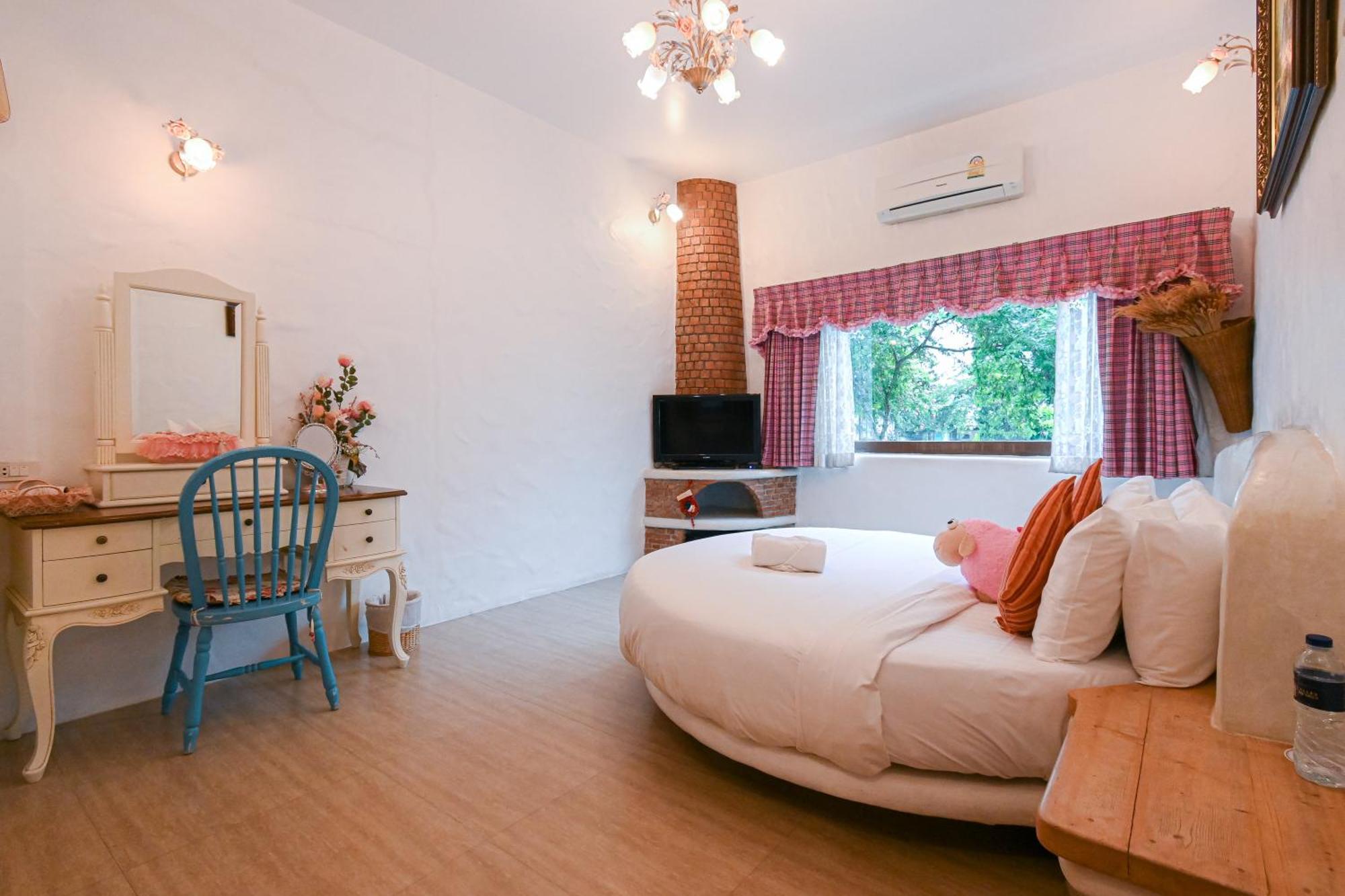 Swiss Valley Hip Resort Suan Phueng Habitación foto
